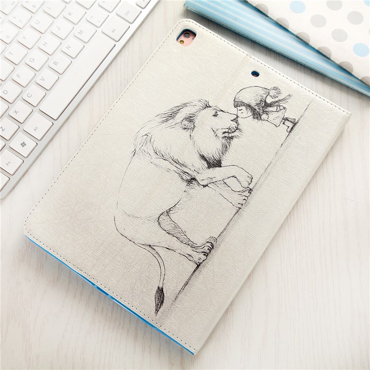 Printing Pattern Card Slots Leather Stand Case Cover for iPad 9.7 (2018) / 9.7 (2017) - Lion Kissing Little Girl-10