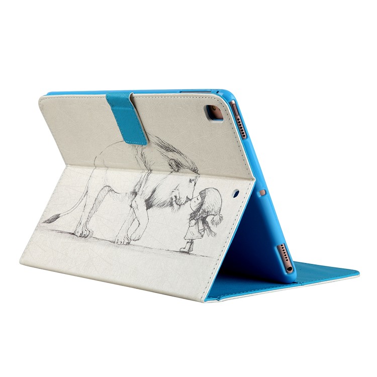 Printing Pattern Card Slots Leather Stand Case Cover for iPad 9.7 (2018) / 9.7 (2017) - Lion Kissing Little Girl-3