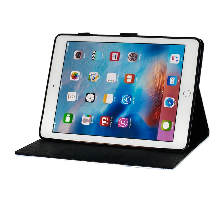 Pattern Printing Flip Leather Stand Cover for iPad 9.7 (2018) / 9.7 (2017) - Eiffel Towel-5