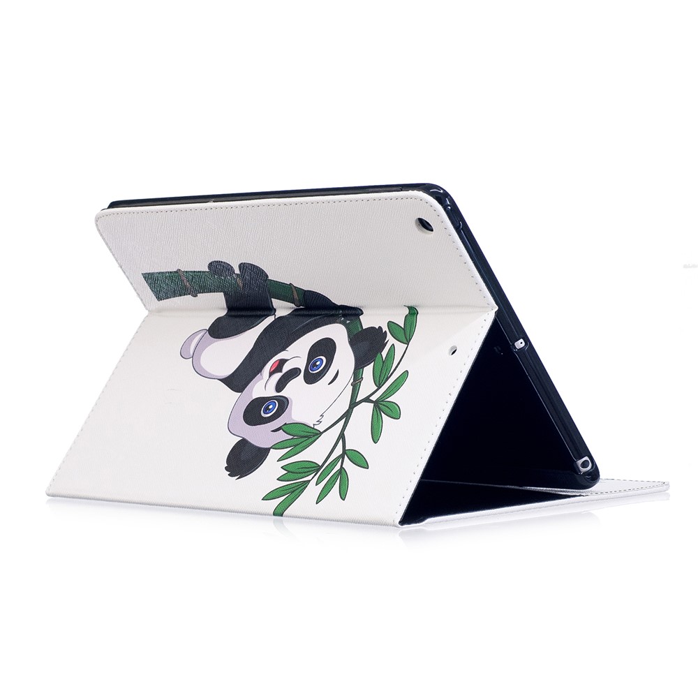 Musterdruck Brieftasche Faltbares Folio -gehäuse Für Ipad 9,7 Zoll (2018) /9.7 (2017) - Panda Klettern Auf Bambus-4