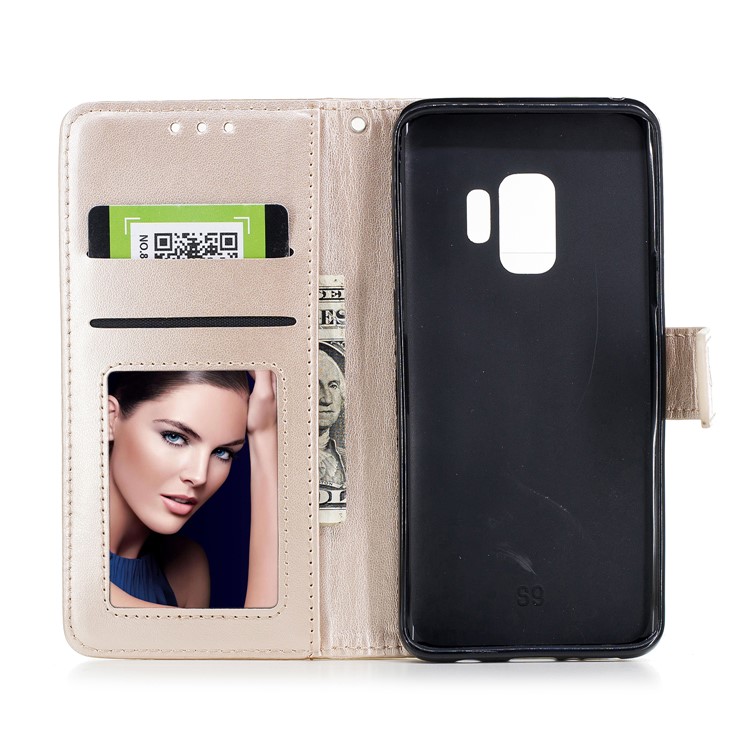 Imprinted Flamingo Pattern Leather Magnetic Phone Case Accessory for Samsung Galaxy S9 - Gold-8