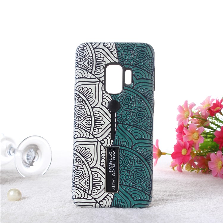 

Embossment Ethnic Pattern TPU + PC Hybrid Mobile Case with Kickstand for Samsung Galaxy S9 SM-G960 - White/Green