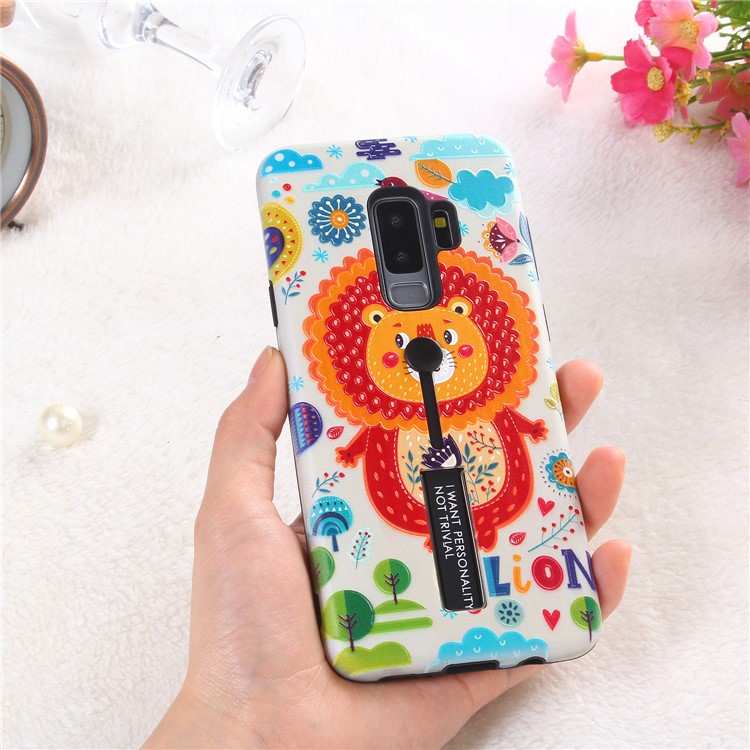 Embossment Cartoon Pattern TPU + PC Hybrid Cell Phone Shell with Kickstand for Samsung Galaxy S9+ SM-G965 - Lion-4