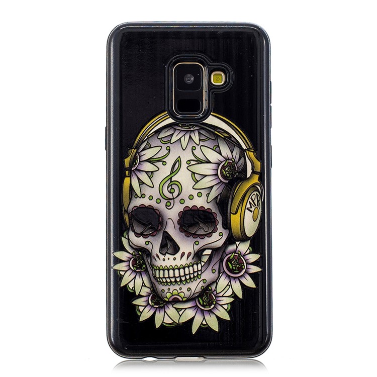 Embossed Rubberized PC TPU Hybrid Mobile Casing for Samsung Galaxy A8 (2018) - Flower Skull-3