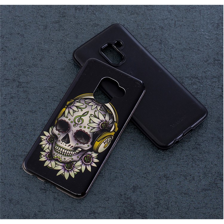 Embossed Rubberized PC TPU Hybrid Mobile Casing for Samsung Galaxy A8 (2018) - Flower Skull-7