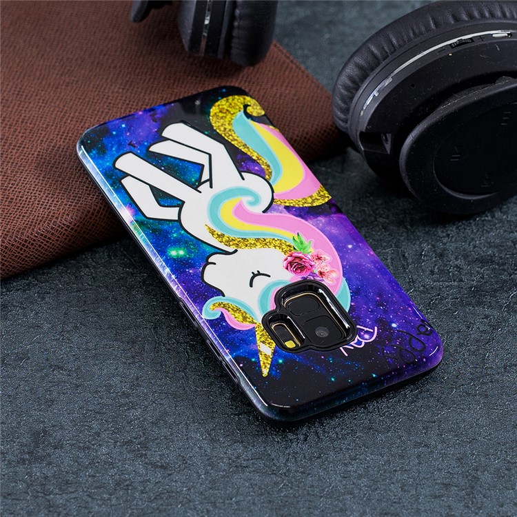 Rubberized Embossed Pattern PC TPU Hybrid Cellphone Shell for Samsung Galaxy S9 SM-G960 - Unicorn-5