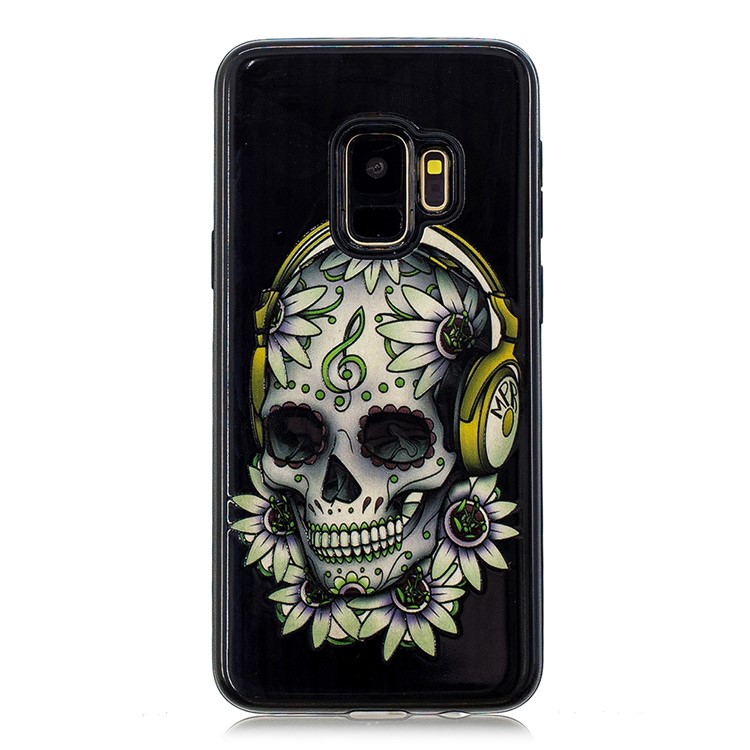 Rubberized Embossed Pattern PC TPU Hybrid Cellphone Cover for Samsung Galaxy S9 SM-G960 - Skull-2