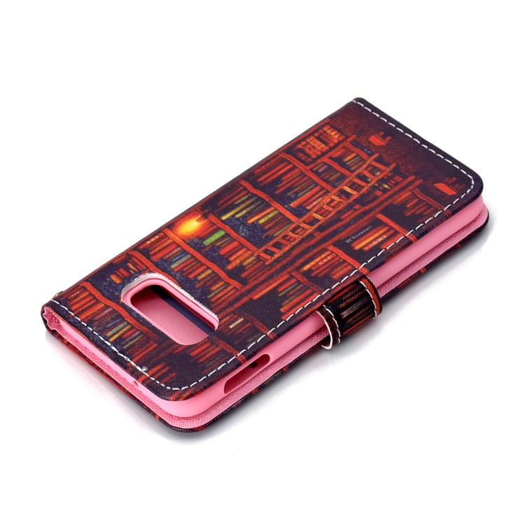 Patterned Leather Wallet Phone Flip Cover for Samsung Galaxy S10e - Bookshelf-8