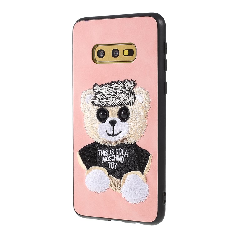 Embroidery Pattern TPU+PU Leather Coated Phone Case for Samsung Galaxy S10e - Pink/Bear Pattern-4