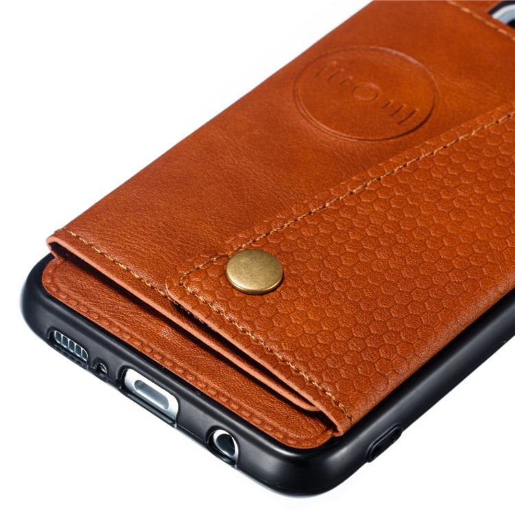 La PU Cubrió La Caja Magnética Del Teléfono Móvil Del Kickstand Del Portatarjetas De TPU Para La Galaxia S10e De Samsung - Marrón Claro-3