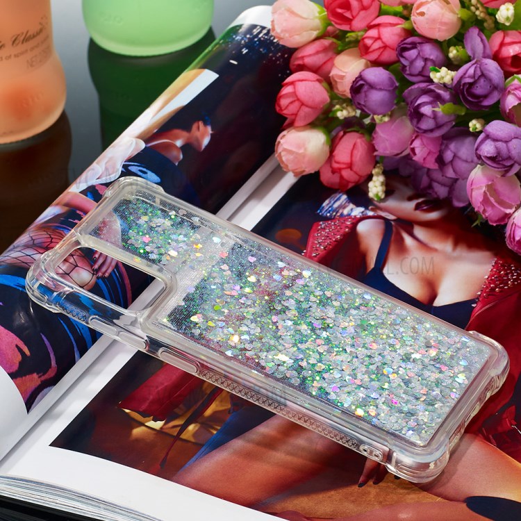 Dynamic Glitter Powder Heart Shaped Sequins TPU Shockproof Case for Samsung Galaxy S20 - Silver-7