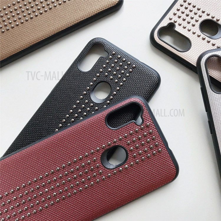 Estilo Rebite Couro PU Caso Revestido TPU PC De Volta Para Samsung Galaxy A11 - Preto-5
