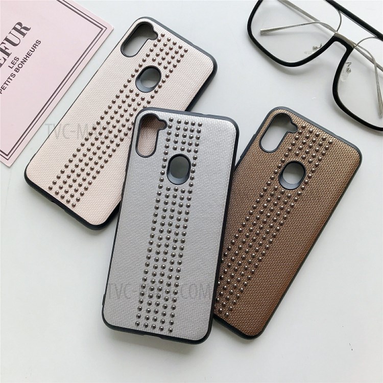 Estilo Rebite Couro PU Caso Revestido TPU PC De Volta Para Samsung Galaxy A11 - Preto-6