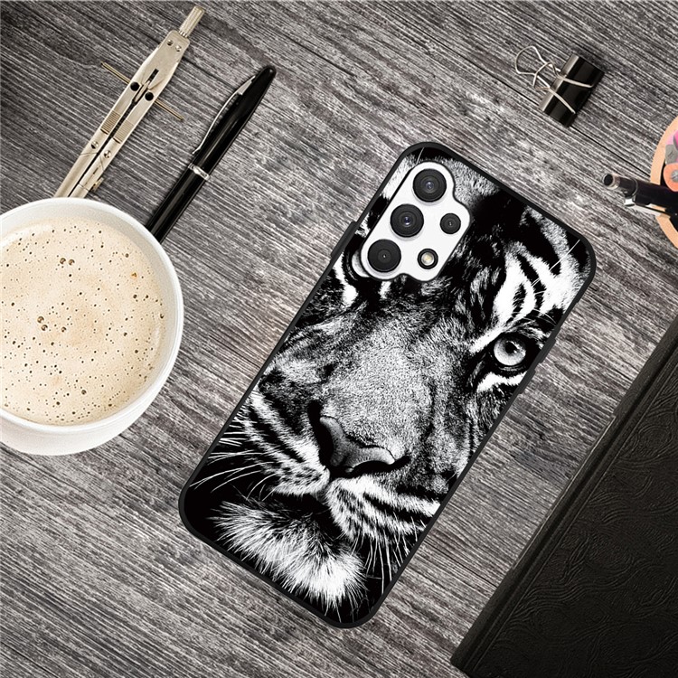 Back Matte Pattern Printing TPU Phone Protective Shell for Samsung Galaxy A32 - Tiger-2