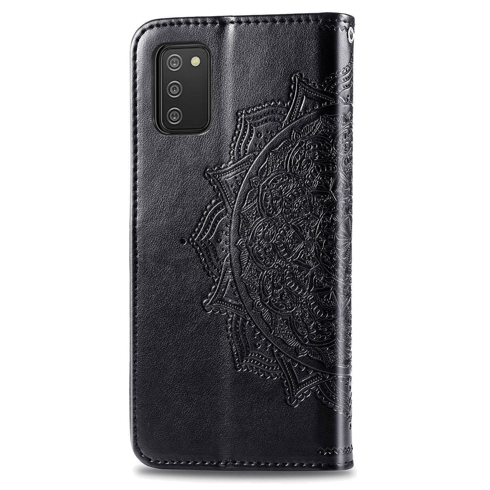 Carteira de Suporte de Couro de Flor PU de Mandala Flower em Relevo Para a Samsung Galaxy A02s (164.2x75.9x9.1mm) - Preto