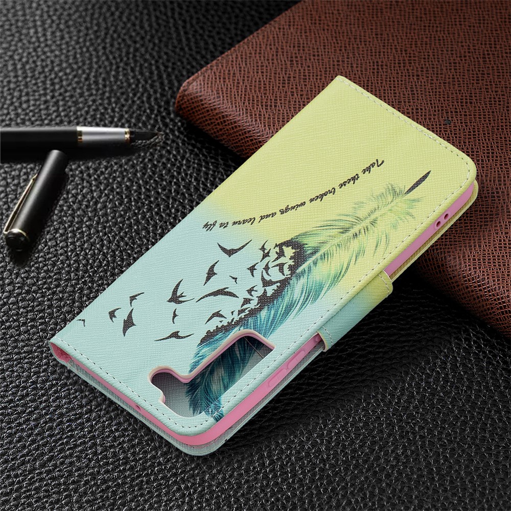 Pattern Printing PU Leather Flip Wallet Case Stand All-Round Protective Case Cover for Samsung Galaxy S22 Plus - Feather and Birds-7