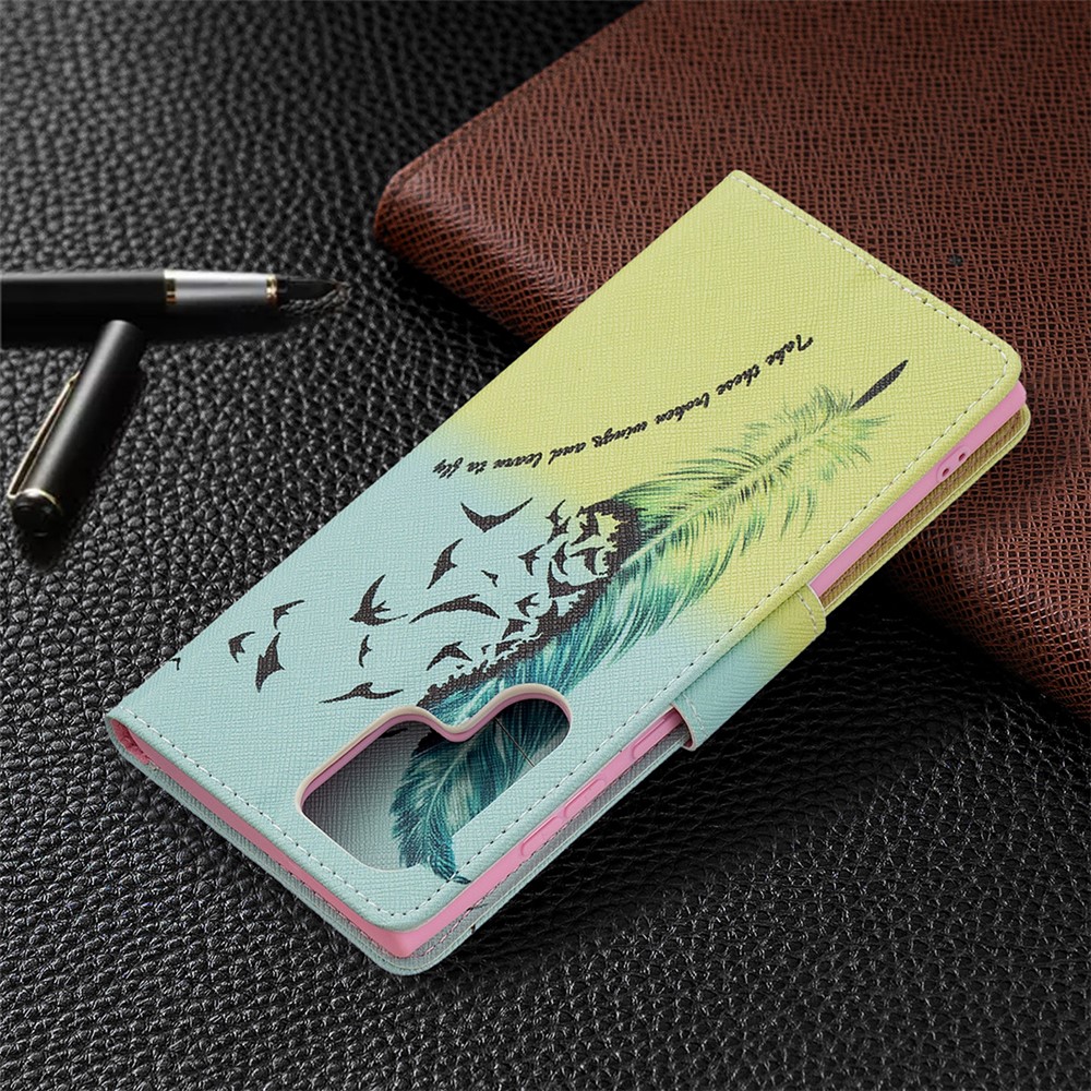 Stand Feature Pattern Printing PU Leather Wallet Case Magnetic Flip Shockproof Protective Cover for Samsung Galaxy S22 Ultra - Feather and Birds-7