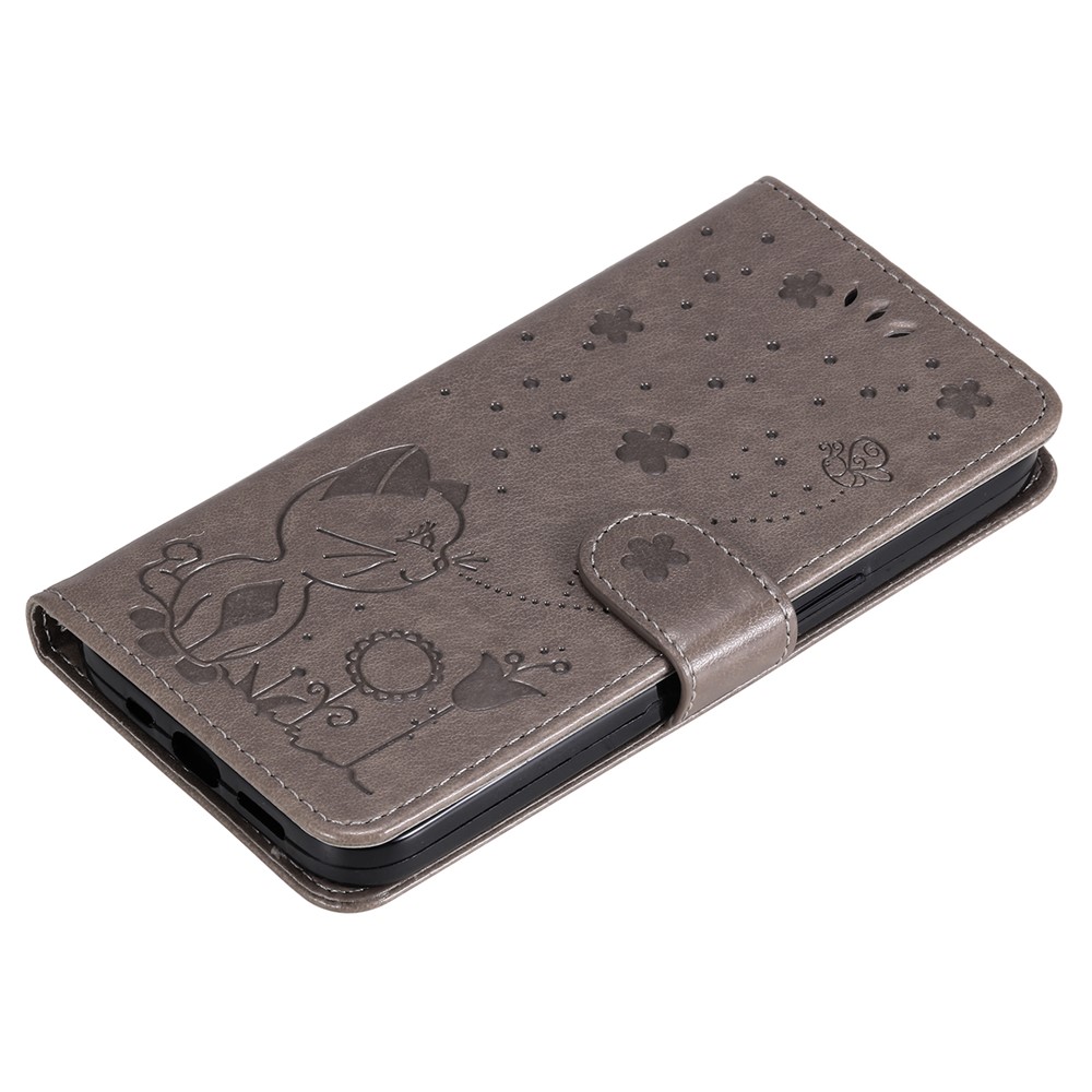 Imprinting Cat and Bee PU Leather Wallet Cover Inner TPU Phone Case with Stand Function for Samsung Galaxy S22 Ultra - Grey-10