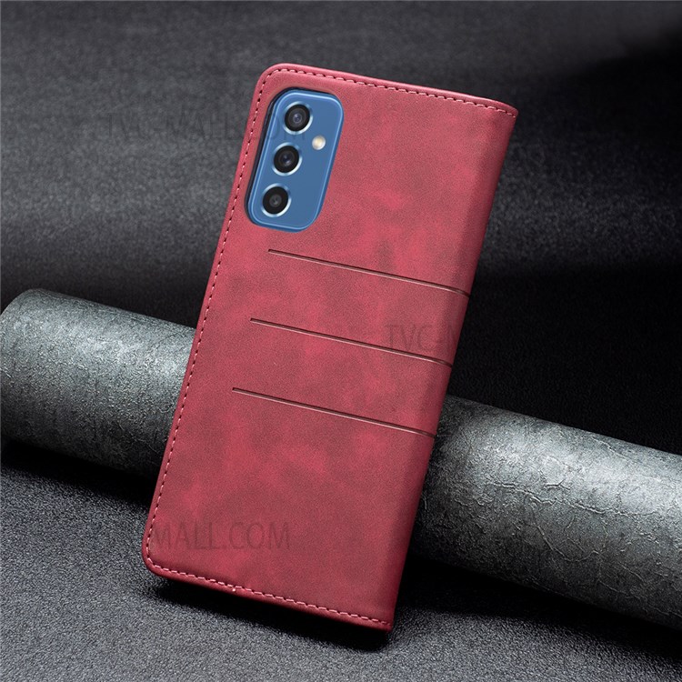 BINFEN COLOR PU Leather and Soft TPU Phone Case Anti-scratch Phone Flip Cover Auto-absorption Anti-dust Splicing Wallet for Samsung Galaxy M52 5G - Red-7