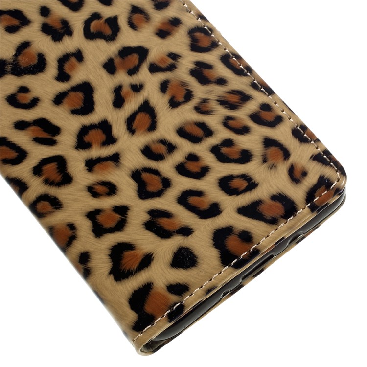 Leopard Pattern Glossy Leather Wallet Phone Case for Samsung Galaxy On8-7
