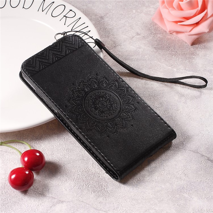 

Mandala Flower Vertical Flip Leather Case with Lanyard for Samsung Galaxy A3 (2017) - Black