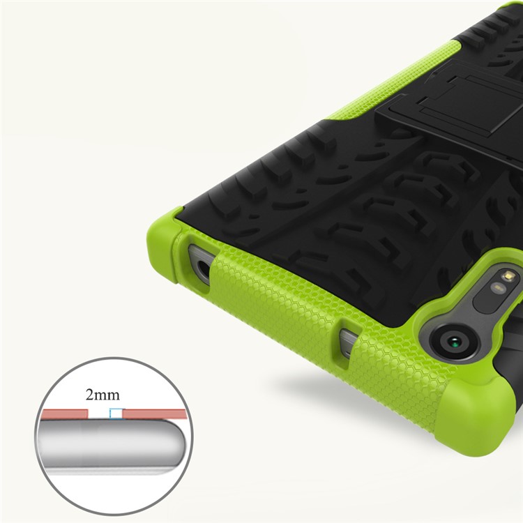 Anti-slip PC + TPU Hybrid Cover with Kickstand for Sony Xperia XZs / XZ - Green-4