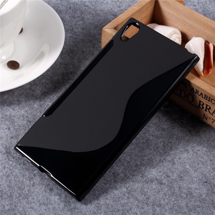 S Shape Soft TPU Protective Phone Case for Sony Xperia XA1 Ultra - Black-1