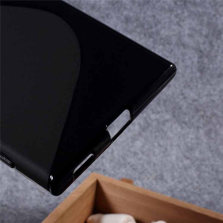 S Shape Soft TPU Protective Phone Case for Sony Xperia XA1 Ultra - Black-5
