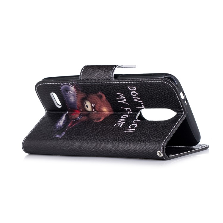 Patrón De Impresión De La Caja De La Cartera De Cuero Del Teléfono Celular Para LG K8 (2018) - Oso Pardo Y Palabras De Advertencia-4