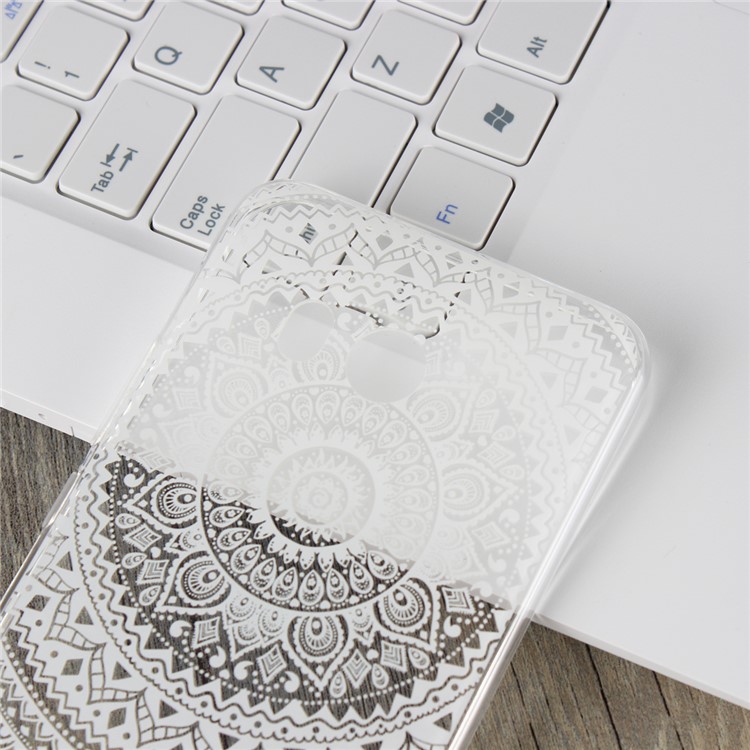 For HTC U11 Mandala Pattern PC Back + TPU Frame Hybrid Phone Cover - White-4
