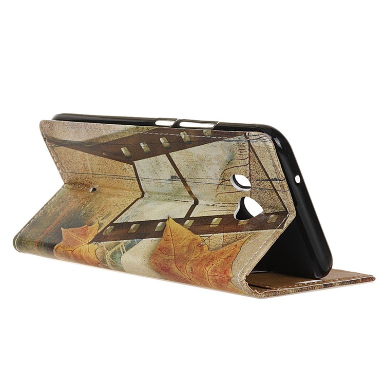 Pattern Printing Wallet Leather Stand Mobile Casing for HTC U11 - Eiffel Tower and Maple Leaves-4