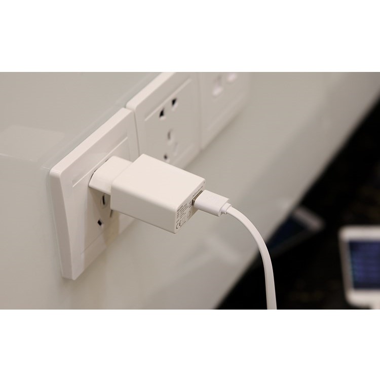 NILLKIN EU Plug 5V 2A Top Speed Charge AC Adapter for iPad iPhone Smartphone Table MP3, etc - White-6