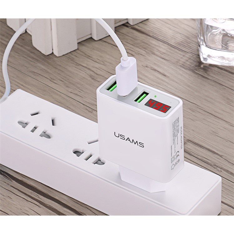 USAMS US-CC035 5V 2.4A 3-port Travel Adapter USB Wall Charger with Screen Display for iPhone Samsung etc. - EU Plug/White-2