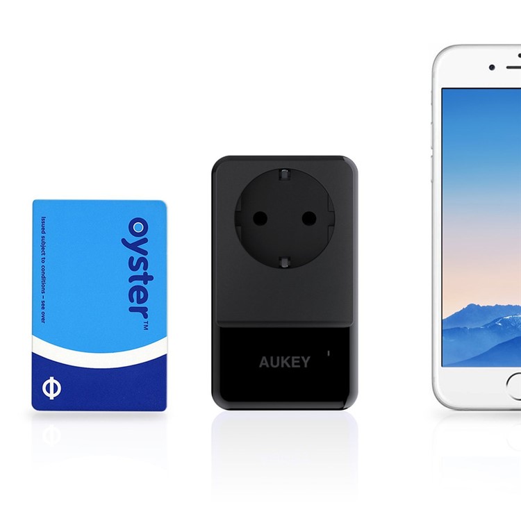 AUKEY 4-Port USB Charger with Built-in EU Socket Universal Travel Wall Charger (PA-S12) - EU Plug-4