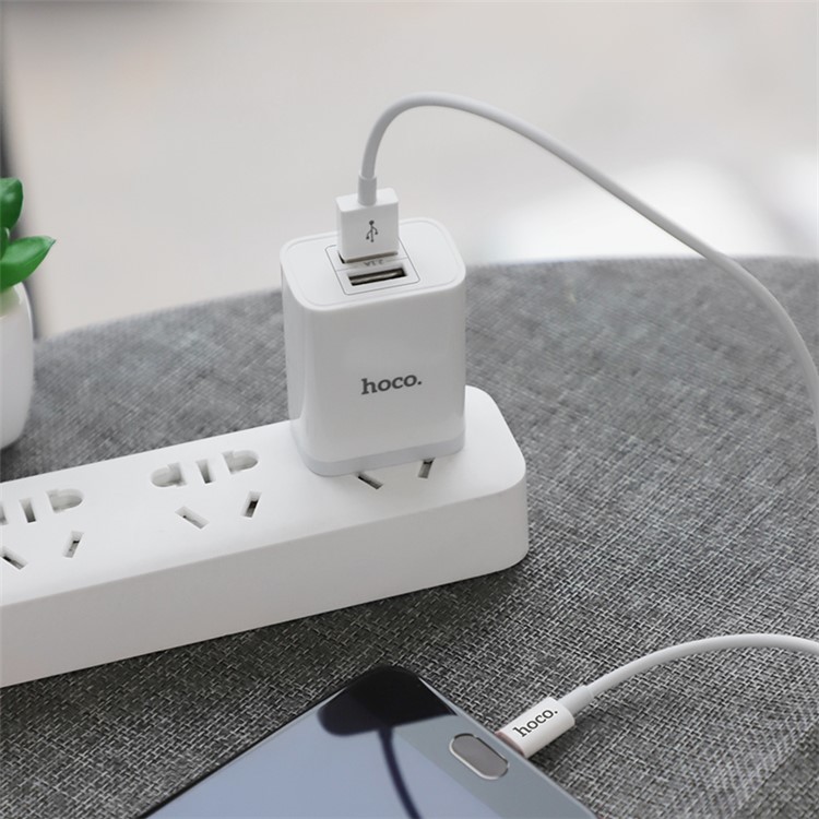HOCO C50 Lustroso Afiado Carregador De Parede USB Dual Port + Conjunto De Carregamento De Cabo Micro USB (certificação 3c) - Ficha CN-6