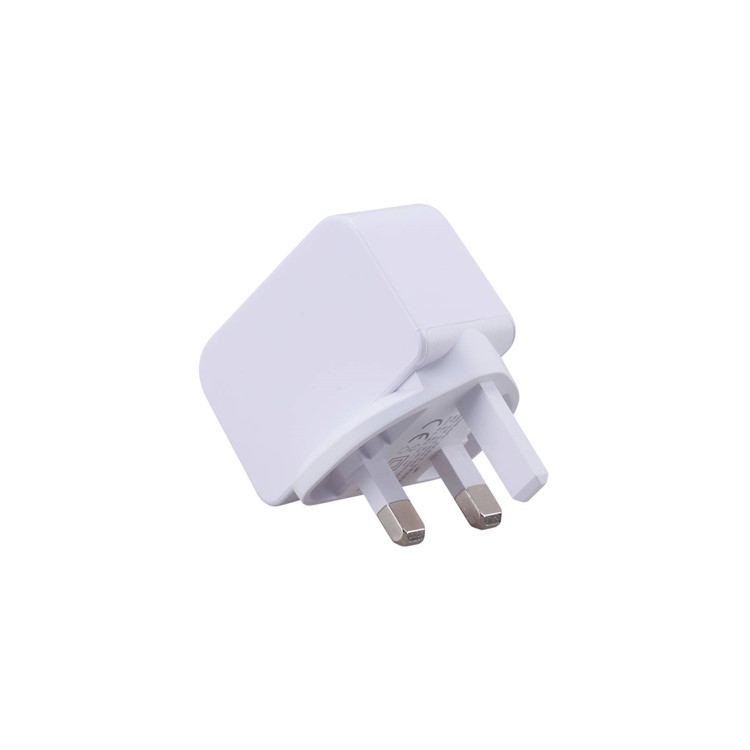 MOMAX 5V /2.4A single Port USB Portable Intelligent Digital Wall Charger - White / UK Plug-5