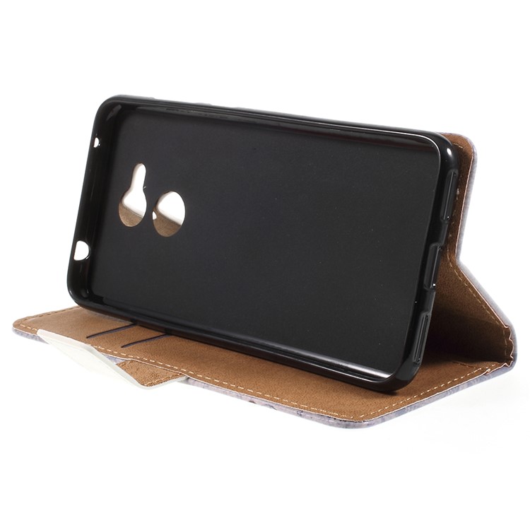 Pattern Printing Leather Flip Stand Shell Cover for Huawei Honor 6C Pro / V9 Play - Cat Holding Heart-4