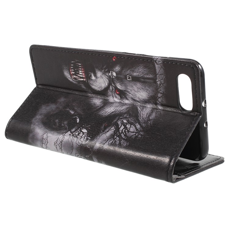 Patterned PU Leather Wallet Stand Protective Cell Phone Cover for Huawei Honor V10 / View 10 - Grey Wolf-5