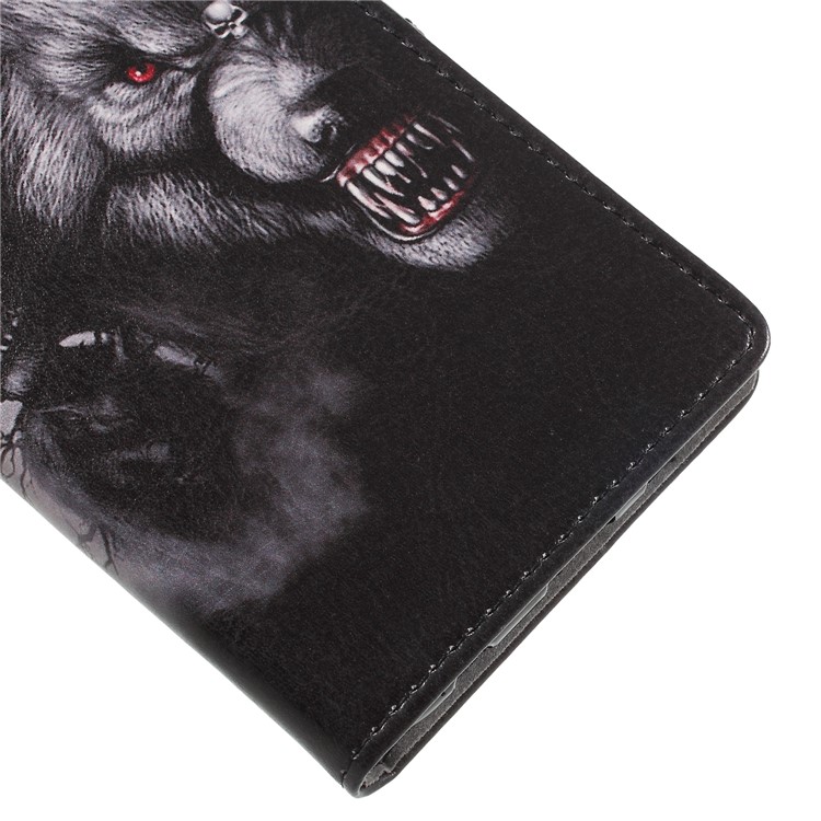Patterned PU Leather Wallet Stand Protective Cell Phone Cover for Huawei Honor V10 / View 10 - Grey Wolf-7