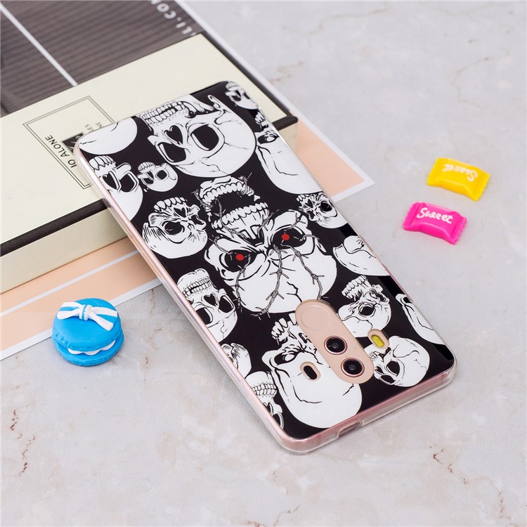 Patterned Noctilucent IMD Soft TPU Gel Phone Casing for Huawei Mate 10 Pro - Skulls-3