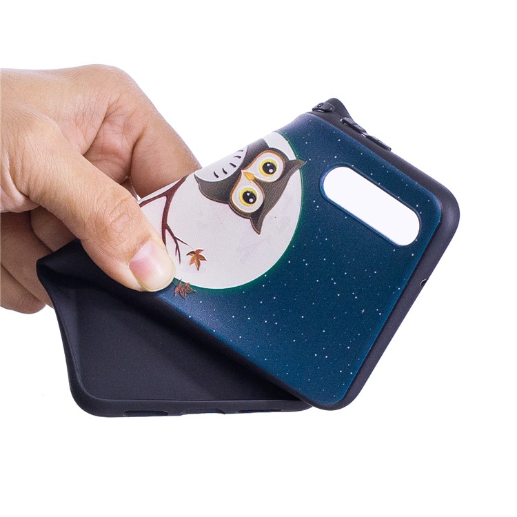 Embossment Soft TPU Back Mobile Casing for Huawei P20 - Owl on Branch-6