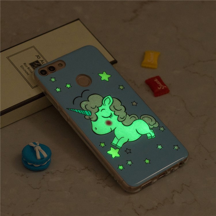 Patrón Luminoso IMD Impresión De La Caja Del Teléfono TPU Suave Para Huawei P Inteligente / Disfrutar 7S - Tímido Unicornio-6
