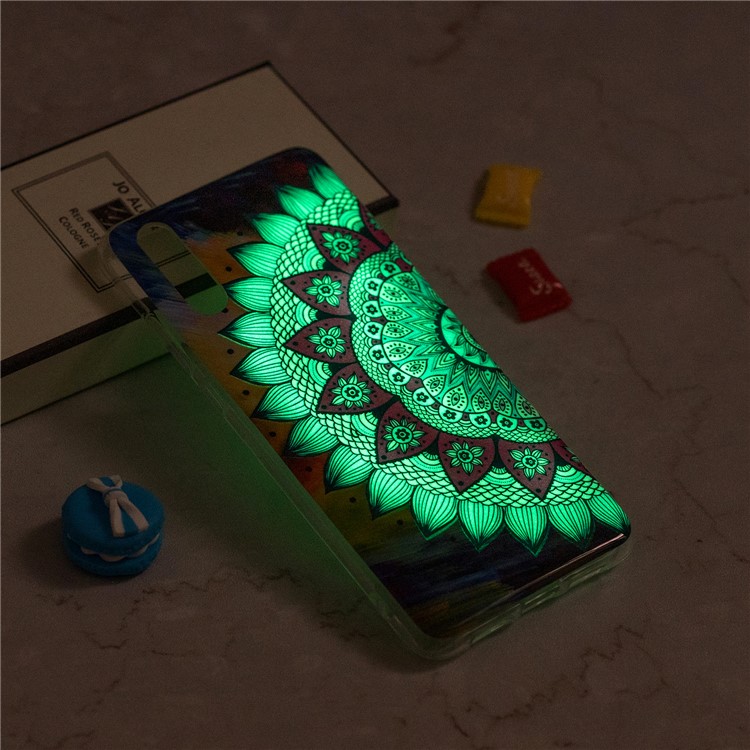 Luminous IMD Estampado Estuche de Cubierta Celular de TPU Con Estampado Para Huawei P20 - Flor de Mandala