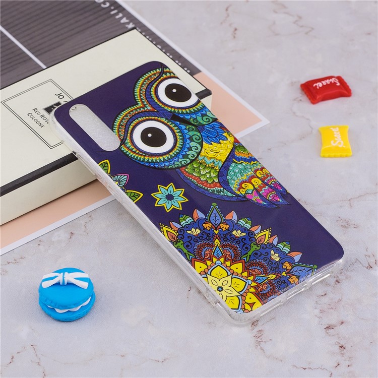 Luminous IMD Patterned Soft TPU Phone Case for Huawei P20 Pro - Colorized Owl-4