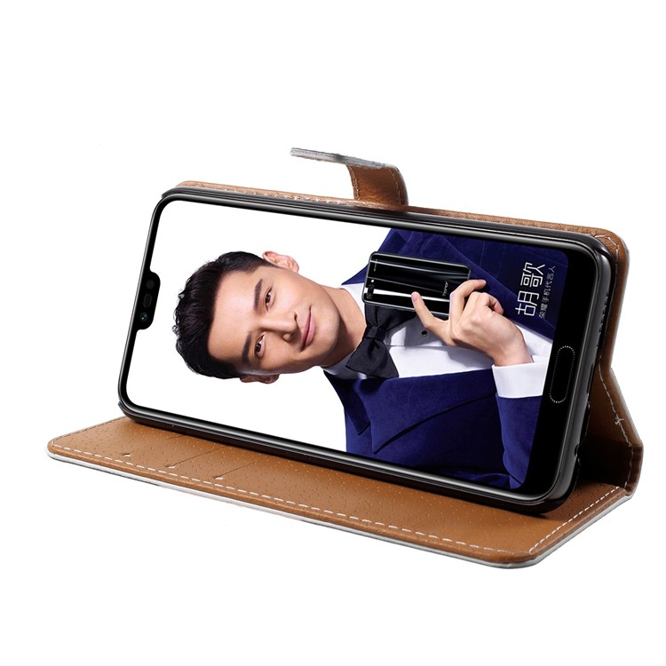 Patterned PU Leather Wallet Stand Protective Phone Case for Huawei Honor 10 - Wolf Howling at the Moon-4