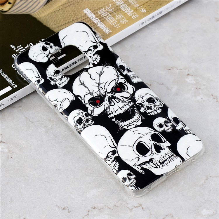 Luminous Glow Pattern Printing TPU Cover for Huawei Mate 20 Pro - Cool Skulls-4