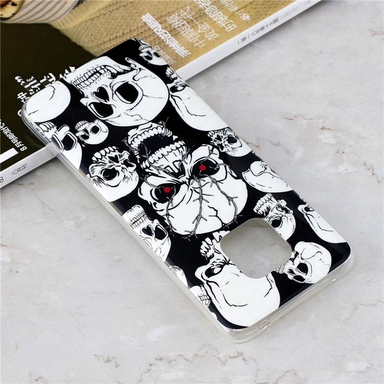 Luminous Glow Pattern Printing TPU Cover for Huawei Mate 20 Pro - Cool Skulls-5