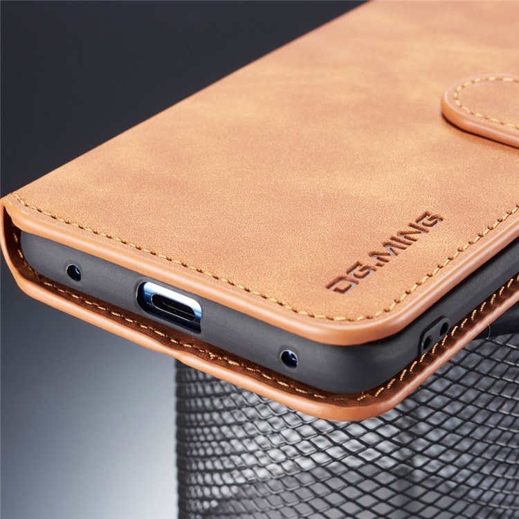 DG.MING Retro Style Cell Phone Leather Wallet Case for Huawei Mate 20 Pro - Brown-7