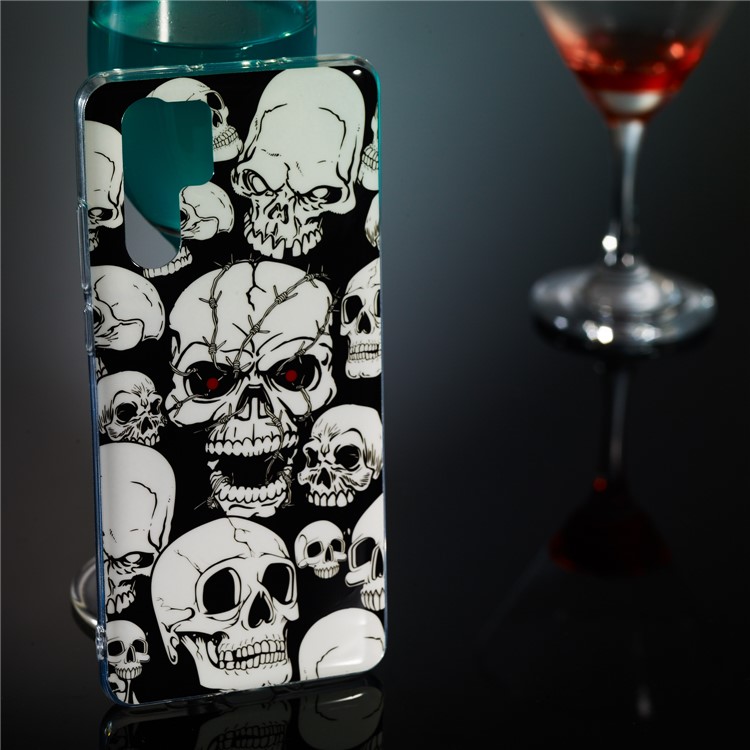 Luminous Glow Pattern Printing TPU Protective Case for Huawei P30 Pro - Cool Skulls-5