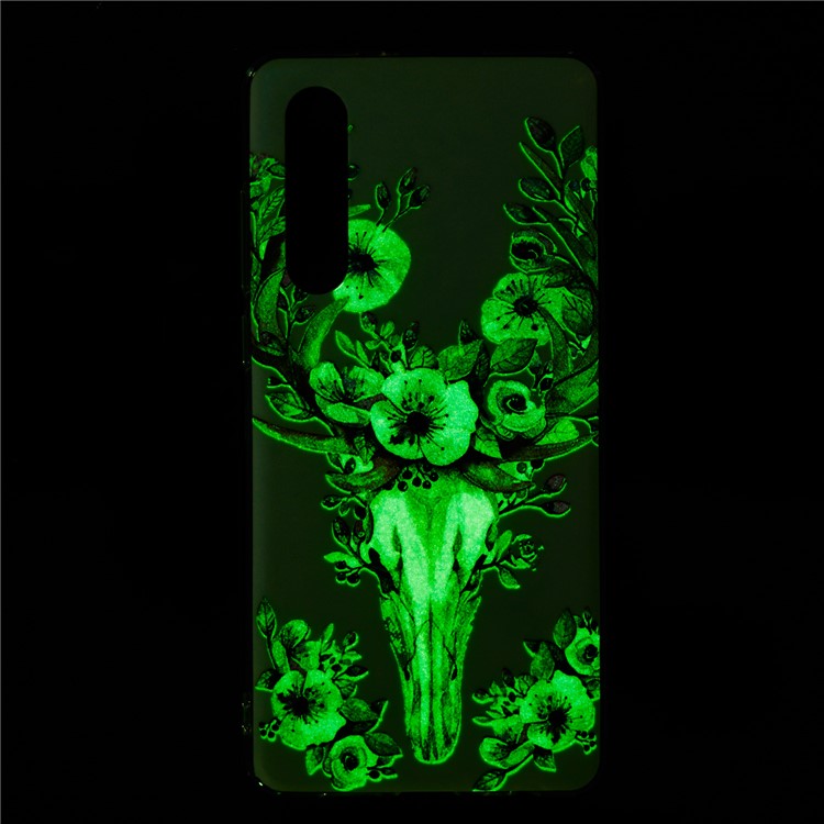 Luminous Glow Pattern Printing TPU Back Shell for Huawei P30 - Flowered Elk-6